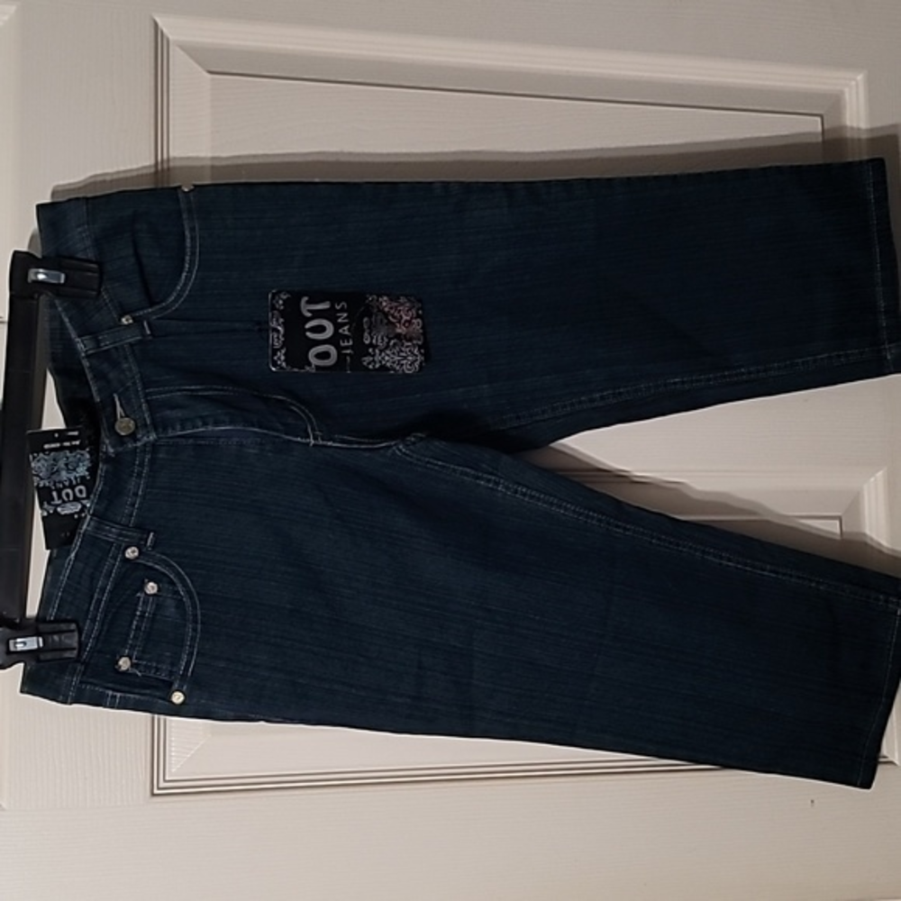 OUT JEANS Dark Blue Denim Capris With Gold Embroidered Pockets Women's 6 NWT